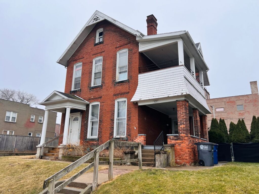 420 Platt St, Toledo, OH 43605