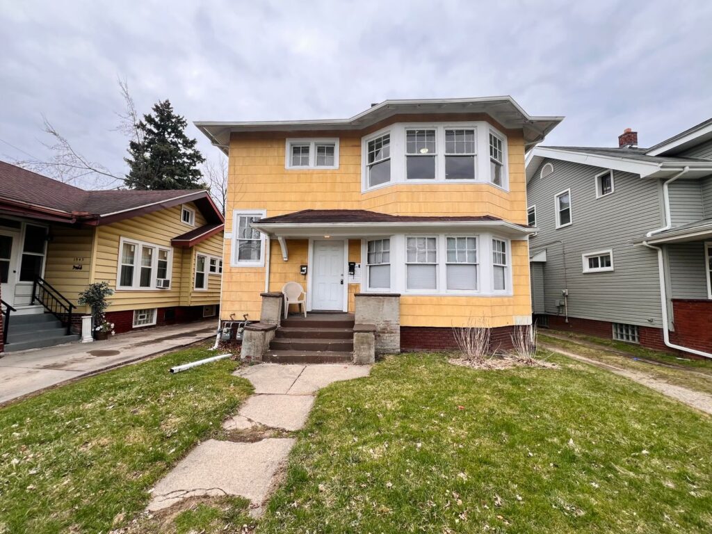 1947 Sussex Place – Upper, Toledo, OH 43607