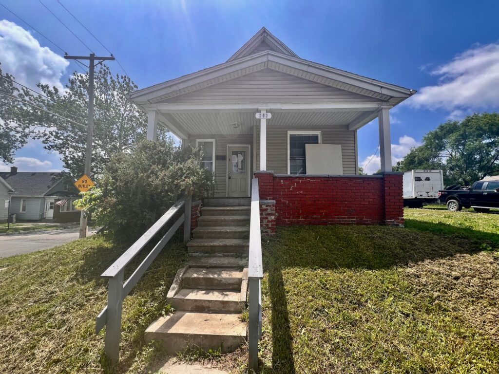 203 South Ave, Toledo, OH 43609